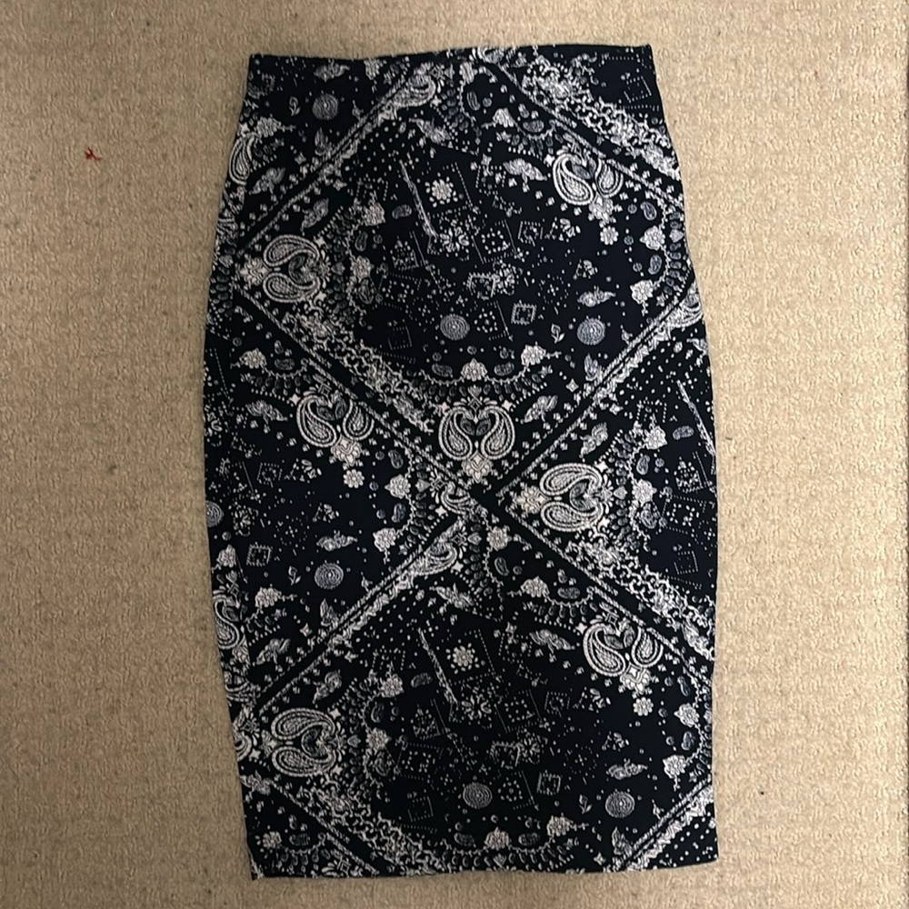 Stretchy Paisley Skirt